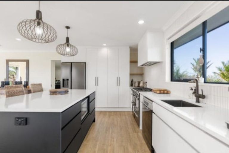 Photo of property in 45 Kiteone Road, Parua Bay, Whangarei, 0174