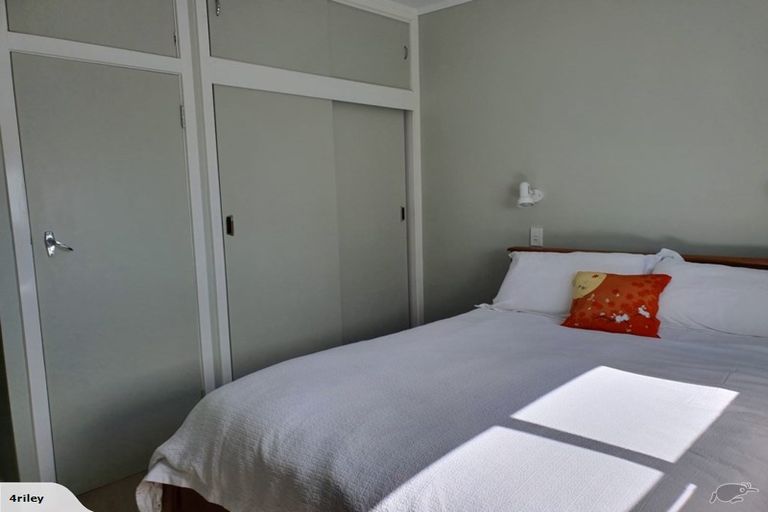 Photo of property in 30 Hiropi Street, Newtown, Wellington, 6021