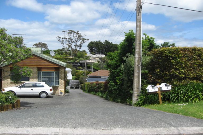 Photo of property in 4a The Crescent, Tindalls Beach, Whangaparaoa, 0930