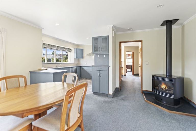 Photo of property in 17 Claremont Rise, Levin, 5510