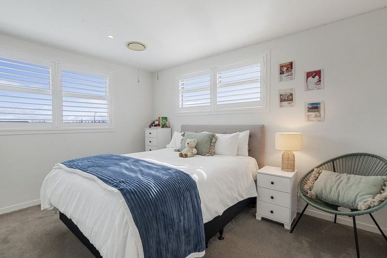 Photo of property in 64 Sandhurst Drive, Papamoa Beach, Papamoa, 3118