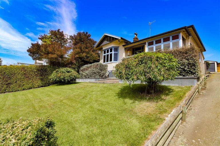 Photo of property in 12 Clifton Terrace, West End, Timaru, 7910