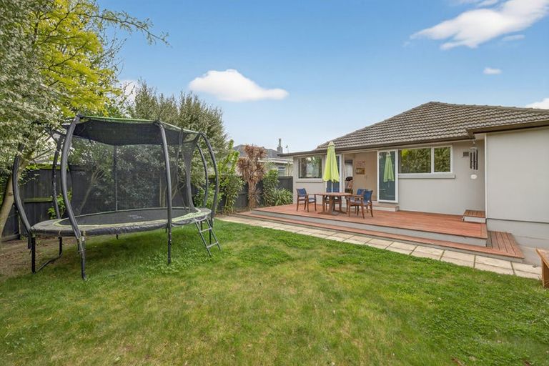 Photo of property in 287 Burwood Road, Burwood, Christchurch, 8083