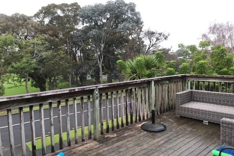 Photo of property in 1/17 Mossford Green, Pahurehure, Papakura, 2113
