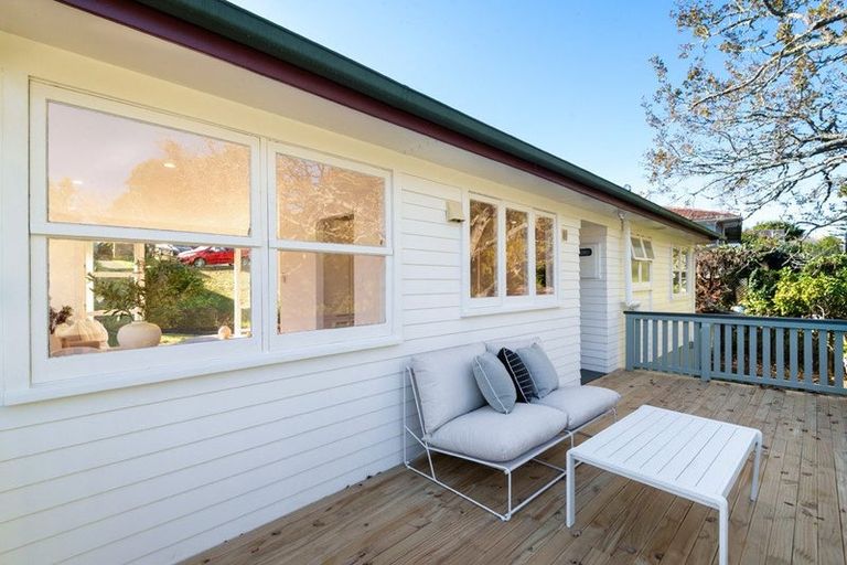 Photo of property in 132 Lancaster Road, Beach Haven, Auckland, 0626