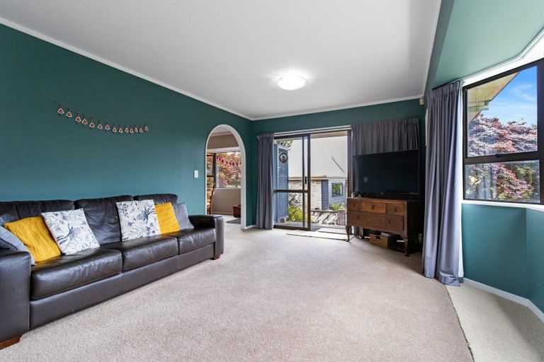 Photo of property in 28 Lansdowne Crescent, Glenview, Hamilton, 3206