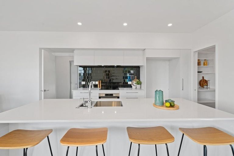 Photo of property in 4 Barnfields Close, Halswell, Christchurch, 8025