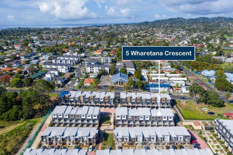 Photo of property in 5 Wharetana Crescent, New Lynn, Auckland, 0600