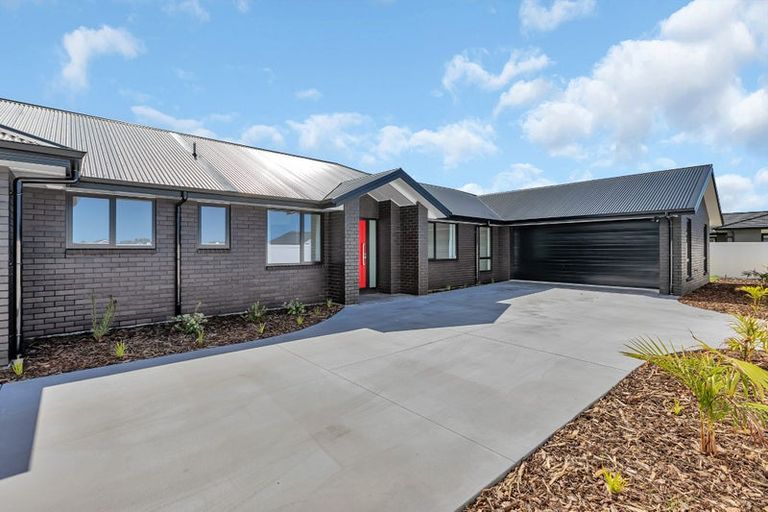 Photo of property in 10 Hauhou Lane, One Tree Point, Ruakaka, 0118