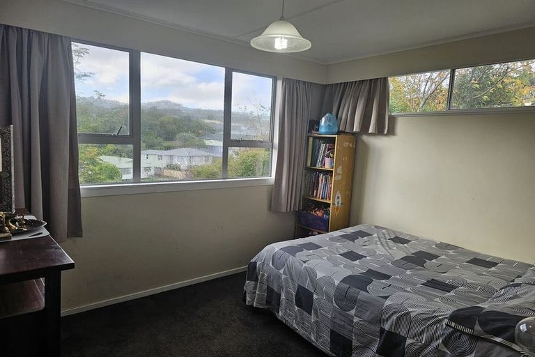 Photo of property in 17 Maple Grove, Maungaraki, Lower Hutt, 5010