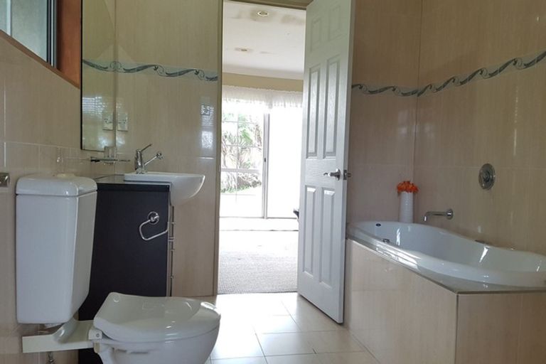 Photo of property in 34c Kewa Road, Albany Heights, Auckland, 0632