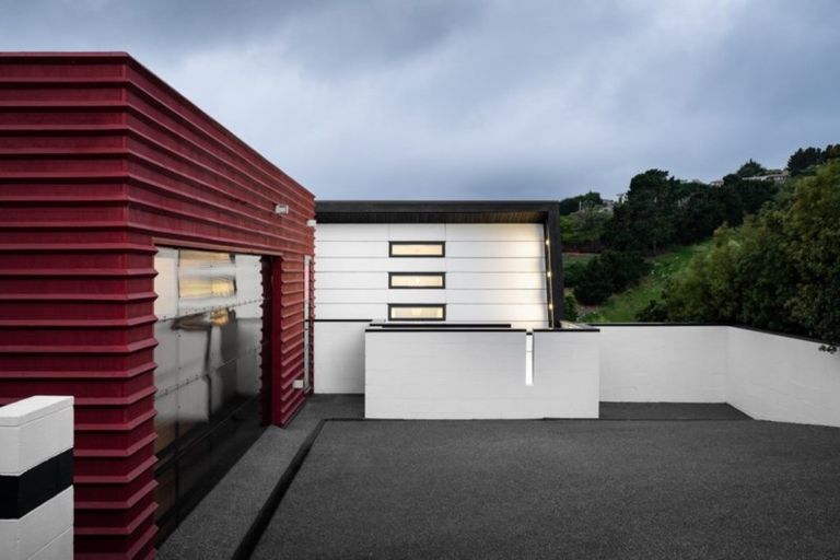 Photo of property in 6 Craigieburn Lane, Mount Pleasant, Christchurch, 8081