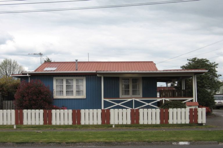 Photo of property in 10 Uta Street, Utuhina, Rotorua, 3015
