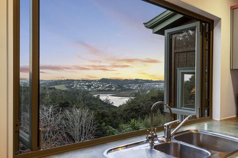 Photo of property in 417 Paremoremo Road, Paremoremo, Auckland, 0632