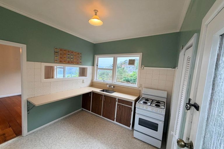 Photo of property in 106 Grafton Road, Roseneath, Wellington, 6011