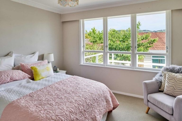 Photo of property in 41 Wai-iti Crescent, Woburn, Lower Hutt, 5010