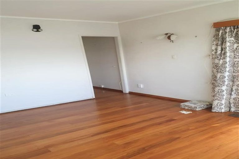 Photo of property in 32 Brentford Place, Manurewa, Auckland, 2102