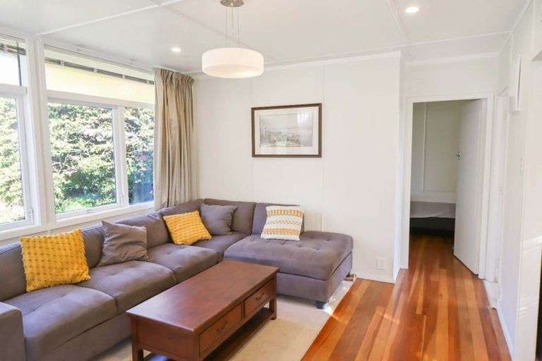 Photo of property in 5 Aorangi Road, Paraparaumu, 5032