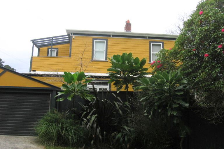 Photo of property in 8a Orangi Kaupapa Road, Northland, Wellington, 6012