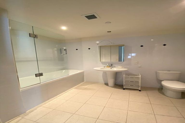 Photo of property in Kate Sheppard Apartments, 7j/42 Molesworth Street, Thorndon, Wellington, 6011