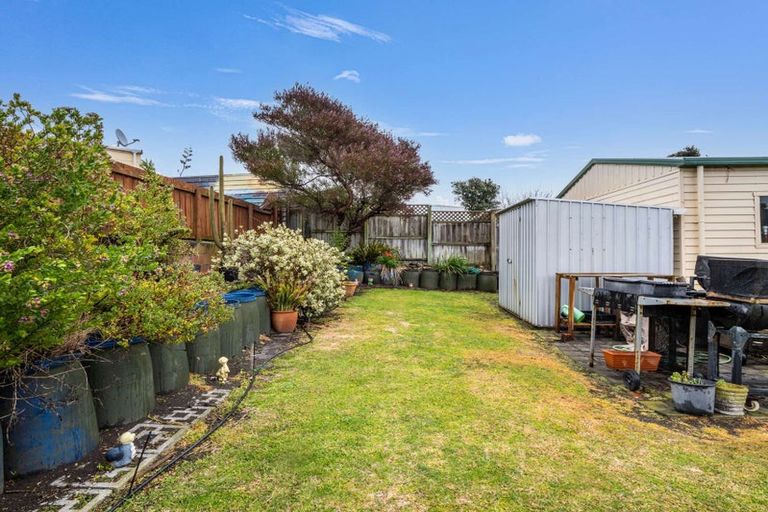 Photo of property in 14 Tainui Street, Castlecliff, Whanganui, 4501