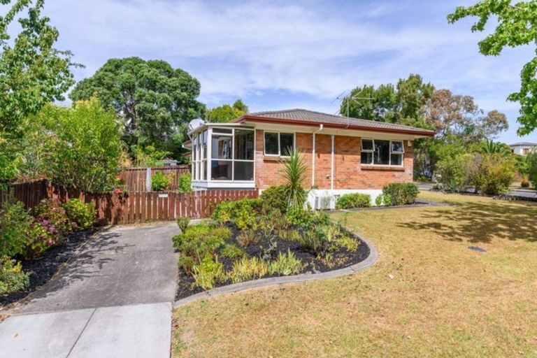 Photo of property in 1/31 Matuhi Rise, Henderson, Auckland, 0612