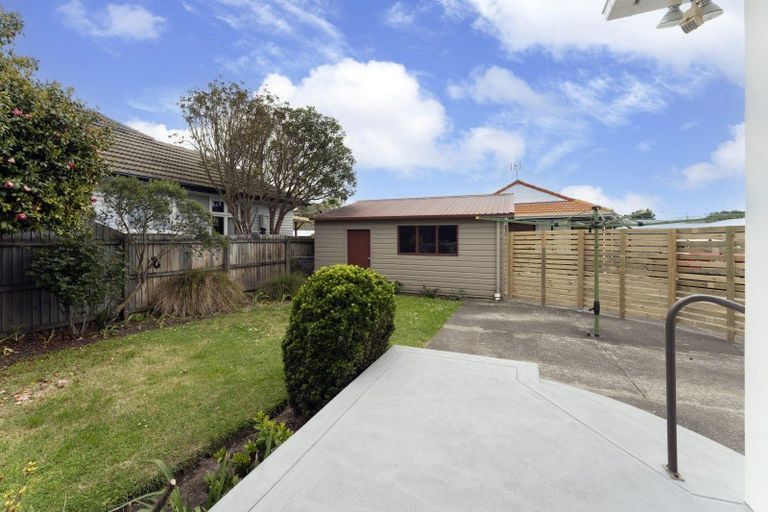 Photo of property in 1/920 Avonside Drive, Avondale, Christchurch, 8061