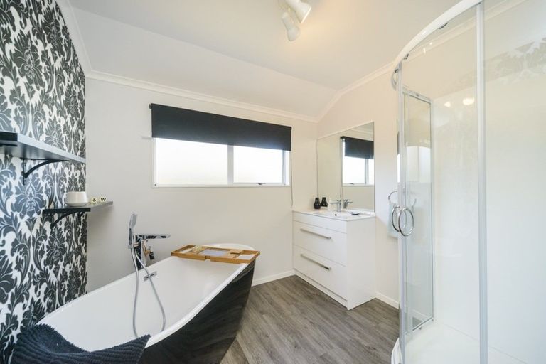 Photo of property in 22 Hanmer Place, Highbury, Palmerston North, 4412