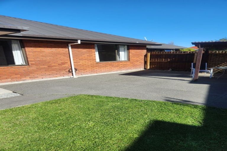 Photo of property in 1/35 Division Street, Riccarton, Christchurch, 8041