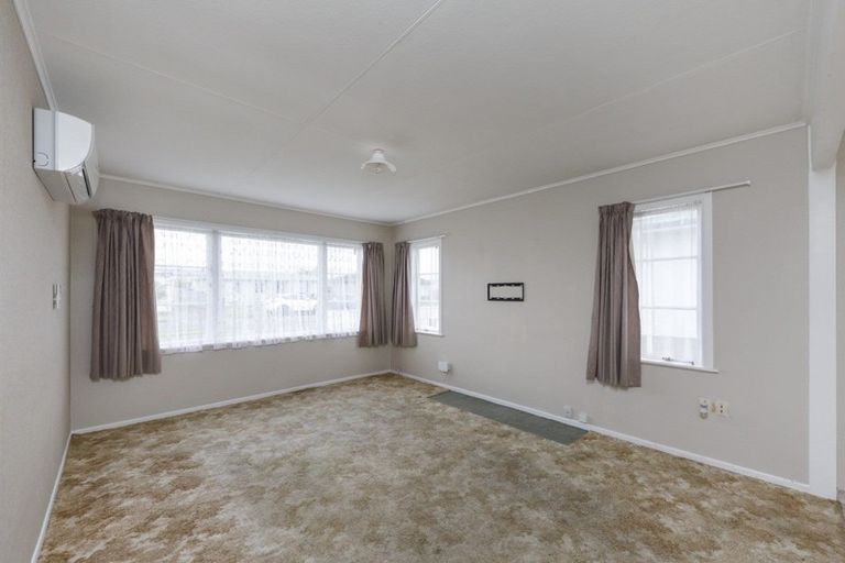Photo of property in 17 Andrew Street, Feilding, 4702