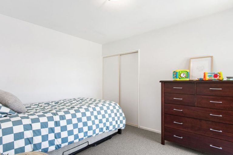 Photo of property in 53 Grimseys Road, Redwood, Christchurch, 8051