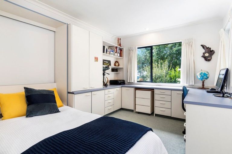 Photo of property in 35 Victory Street, Welcome Bay, Tauranga, 3112