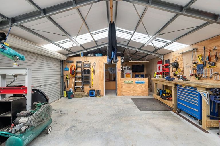 Photo of property in 18 Ashgrove Lane, Ashhurst, Palmerston North, 4470