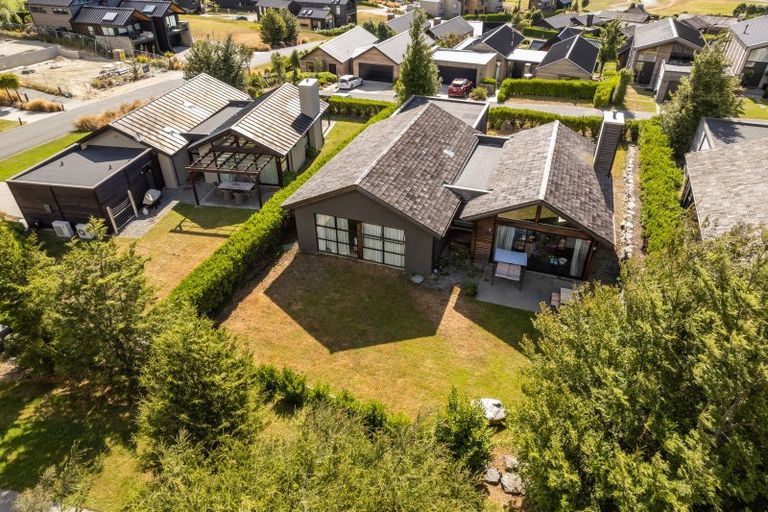 Photo of property in 4 Jackby Court, Jacks Point, Queenstown, 9371