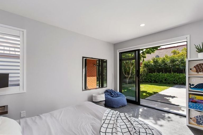 Photo of property in 21 Bryndwr Road, Fendalton, Christchurch, 8052