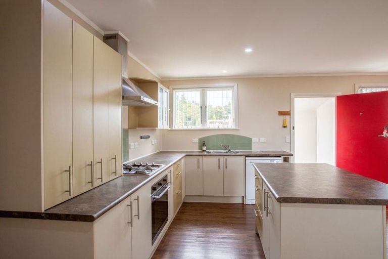 Photo of property in 16 Moore Street, Ohakune, 4625