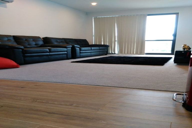 Photo of property in 5 Glenae Lane, Hobsonville, Auckland, 0618