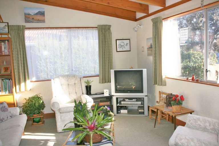 Photo of property in 2 Oak Place, Mosgiel, 9024