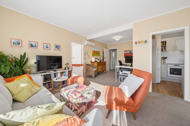 Photo of property in 1/3 Ridd Crescent, Karori, Wellington, 6012