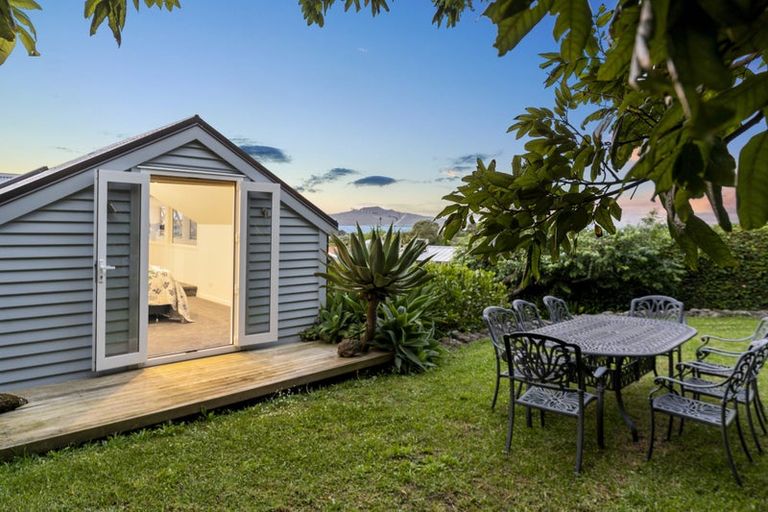 Photo of property in 12a Albert Road, Devonport, Auckland, 0624