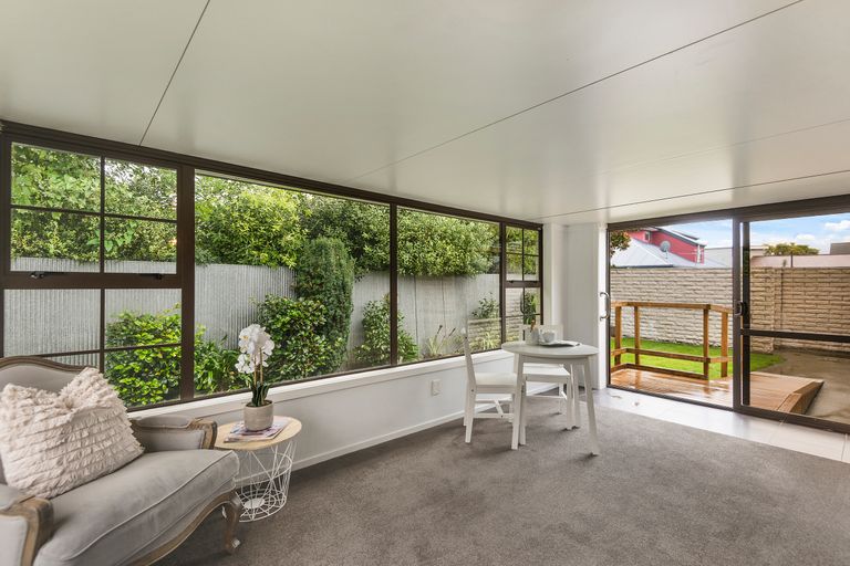 Photo of property in 60a Main North Road, Woodend, 7610