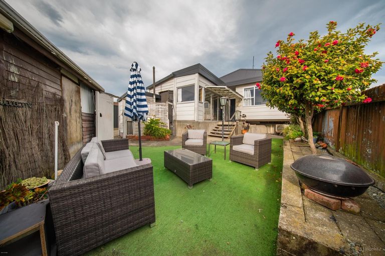 Photo of property in 70-70a High Street, Kensington, Timaru, 7910