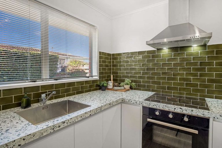 Photo of property in 1 Langley Avenue, Milson, Palmerston North, 4414