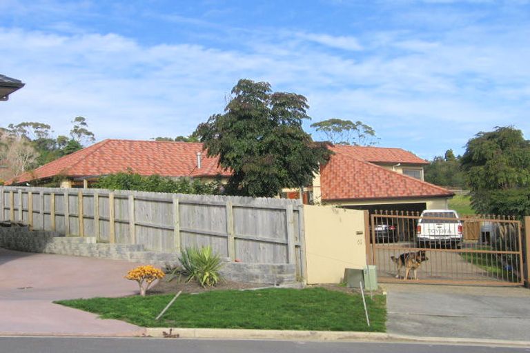 Photo of property in 62 Brooke Ridge Rise, East Tamaki Heights, Auckland, 2016