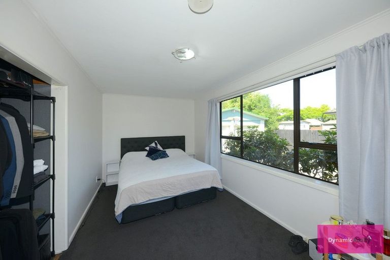 Photo of property in 35 Warren Crescent, Hillmorton, Christchurch, 8025