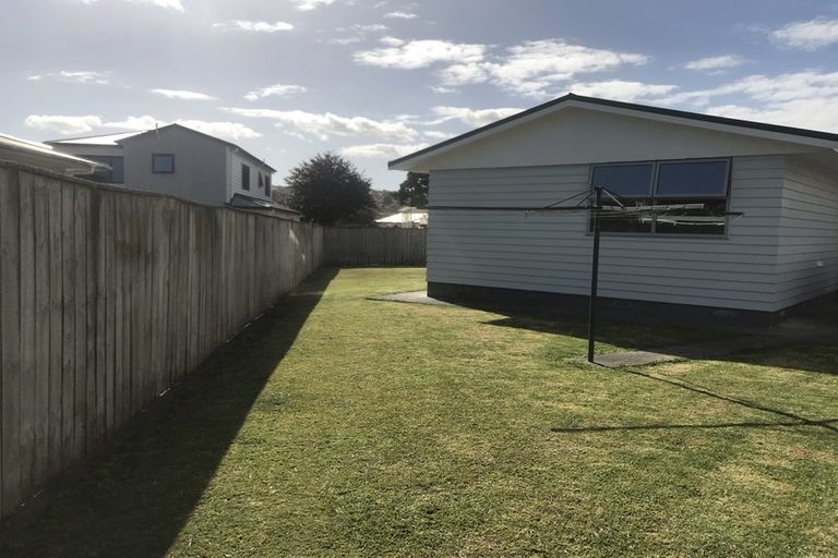 Photo of property in 17a Eastburn Street, Papakura, 2110