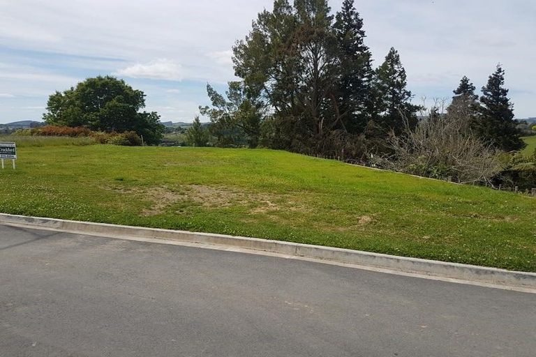 Photo of property in 8 Hanlow Place, Pyes Pa, Tauranga, 3112
