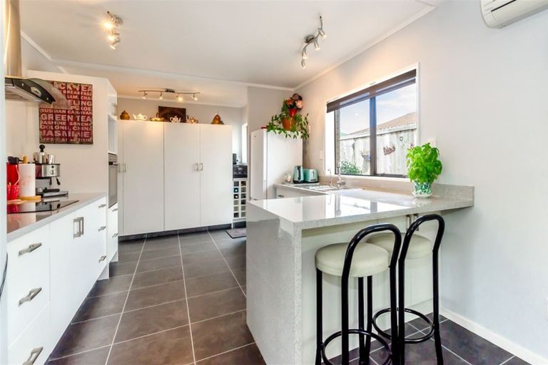 Photo of property in 7b Ratanui Road, Paraparaumu, 5032