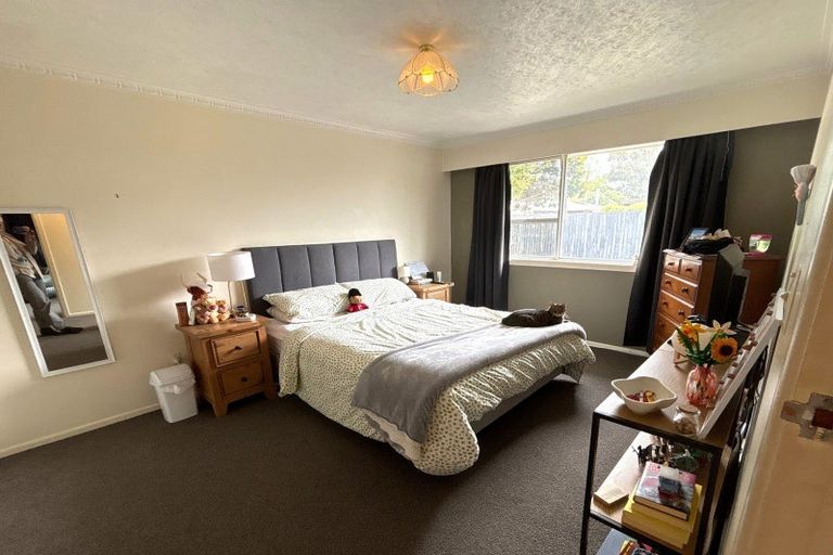 Photo of property in 1/28 Guinness Crescent, Ilam, Christchurch, 8041