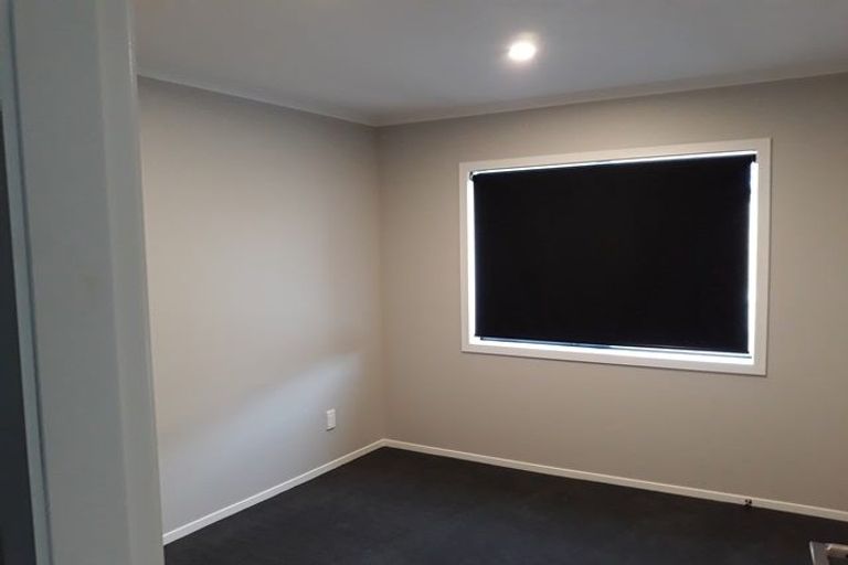 Photo of property in 128 Johnstone Drive, Fitzherbert, Palmerston North, 4410